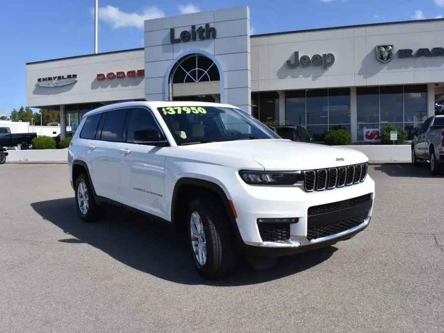 2023 Jeep Grand Cherokee Limited photo 1