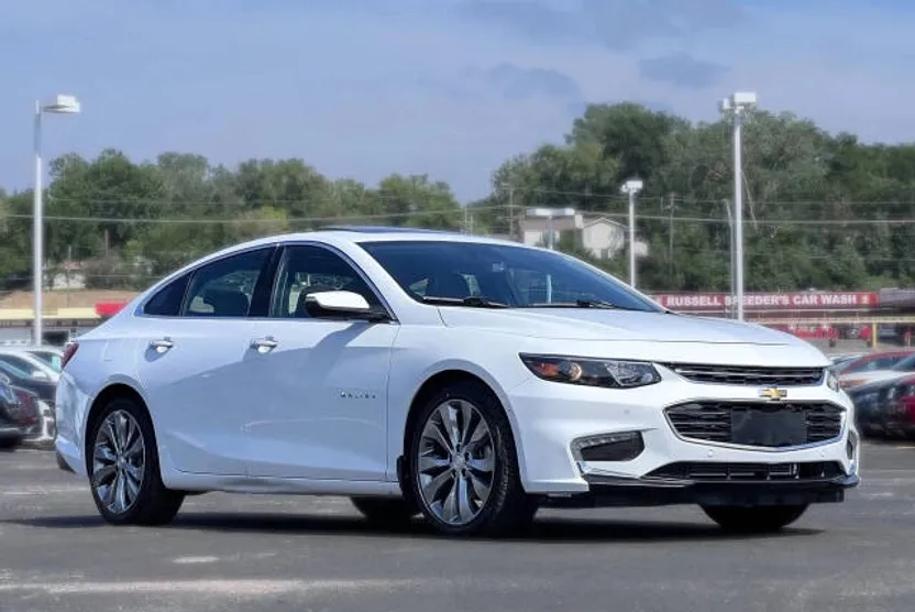 2016 Chevrolet Malibu Premier photo 1