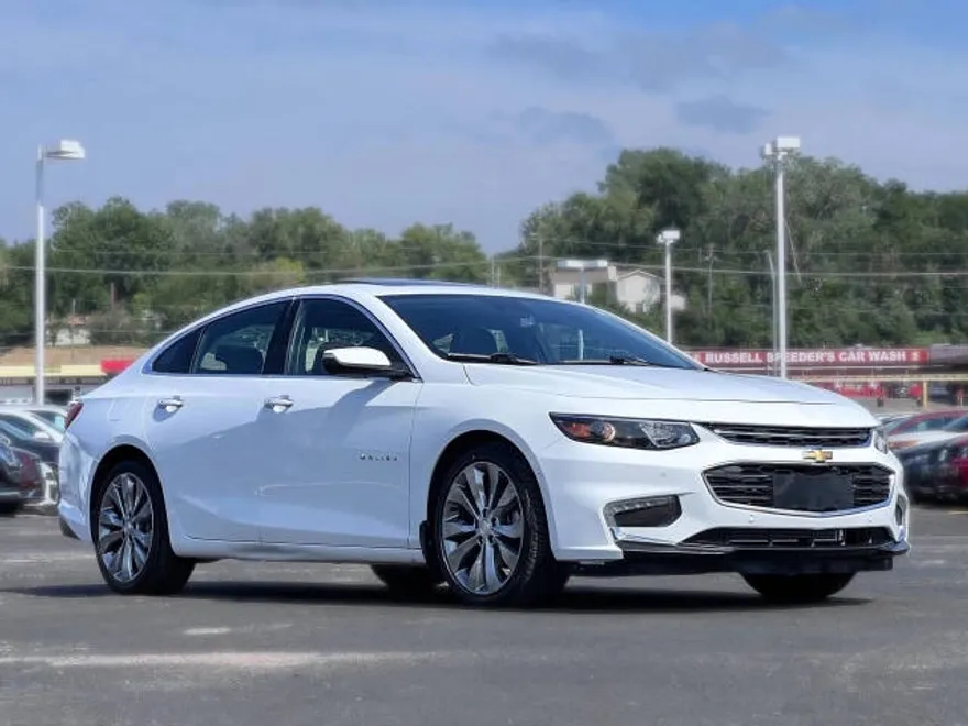 2016 Chevrolet Malibu Premier photo 1