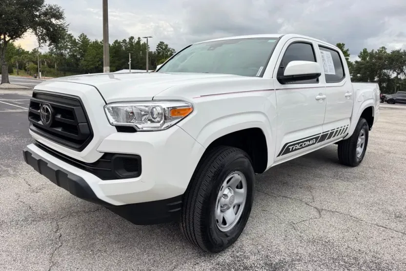 2023 Toyota Tacoma SR photo 1