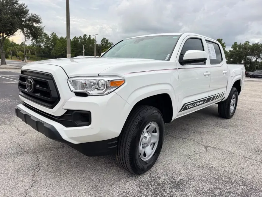 2023 Toyota Tacoma SR photo 1