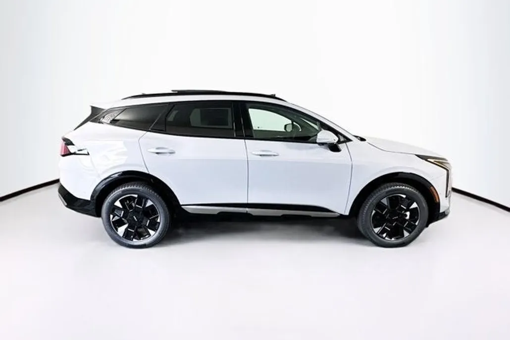 2026 Kia Sportage photo 1
