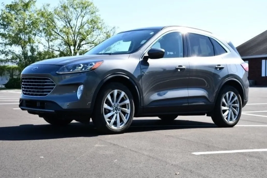 2021 Ford Escape Hybrid Titanium photo 1