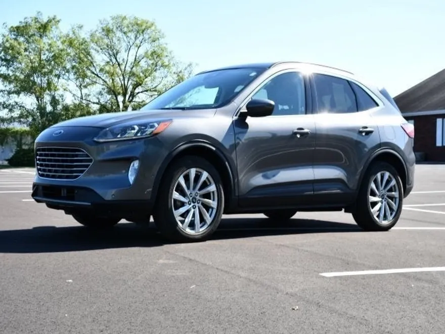 2021 Ford Escape Hybrid Titanium photo 1