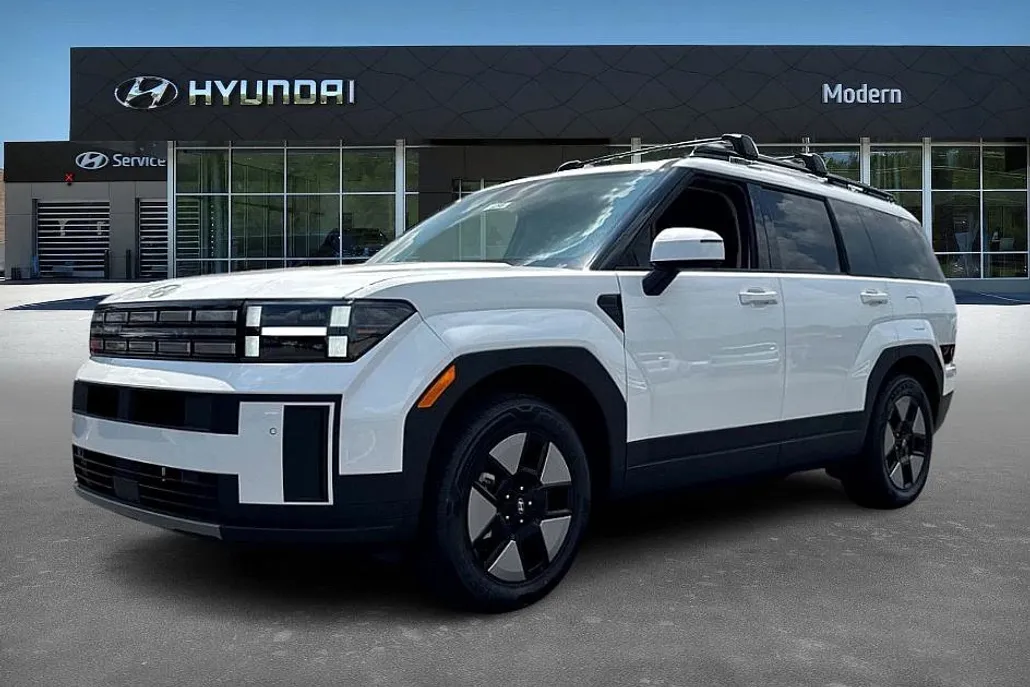 2025 Hyundai Santa Fe SEL photo 1