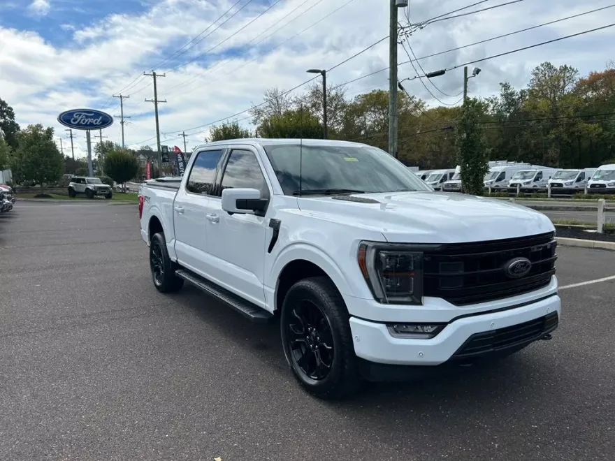 2022 Ford F-150 Lariat photo 1