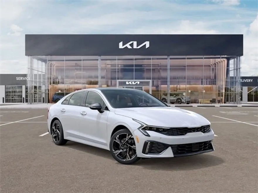 2025 Kia K5 GT-Line photo 8