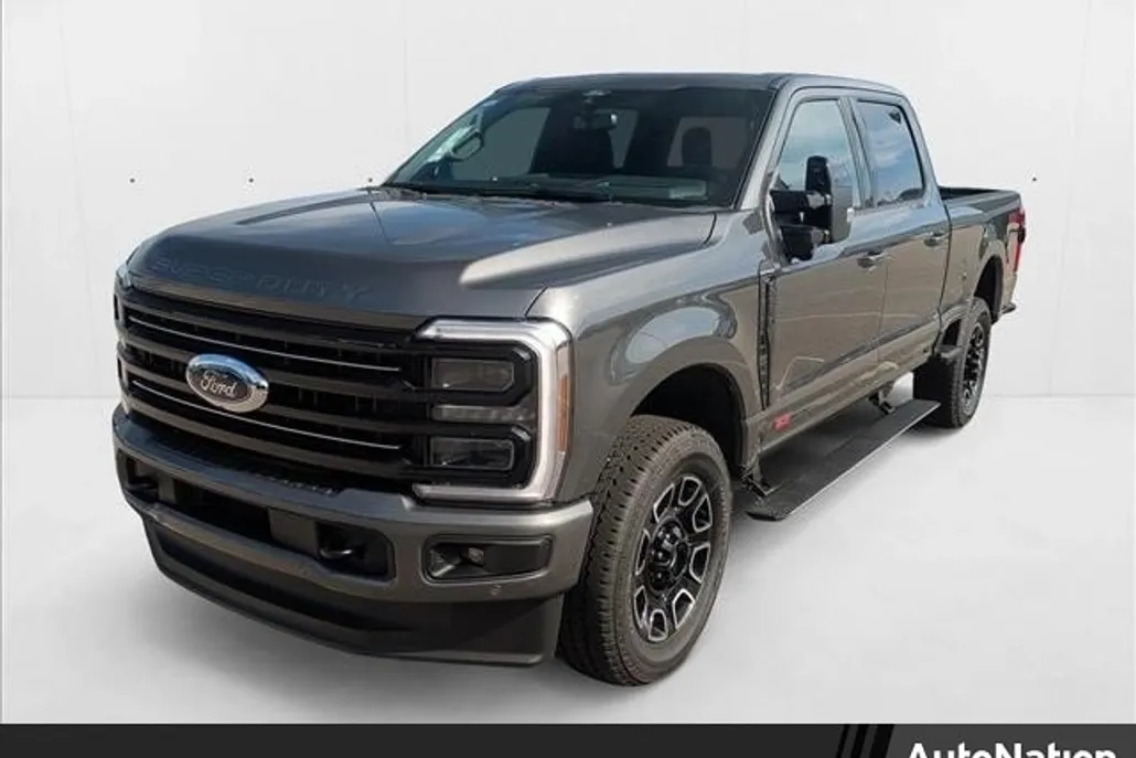 2025 Ford F-250 Platinum photo 1