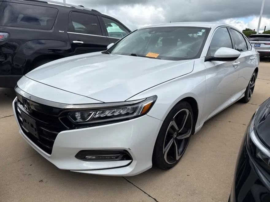 2018 Honda Accord Sport photo 1