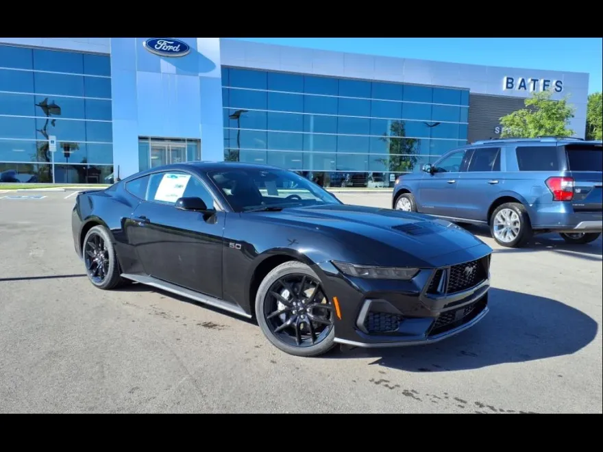 2025 Ford Mustang GT Premium photo 1