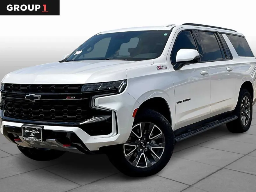 2023 Chevrolet Suburban Z71 photo 1