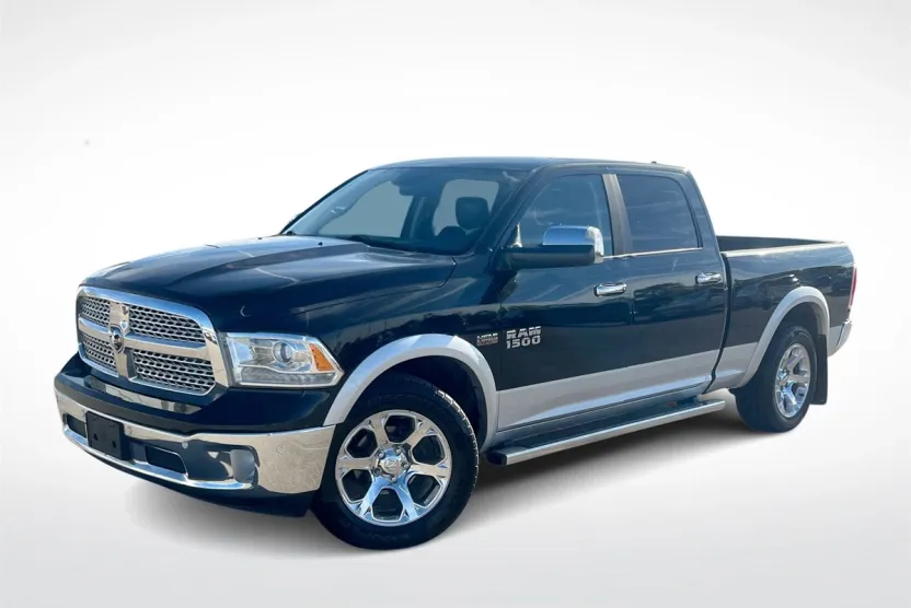2016 Ram 1500 Laramie photo 1