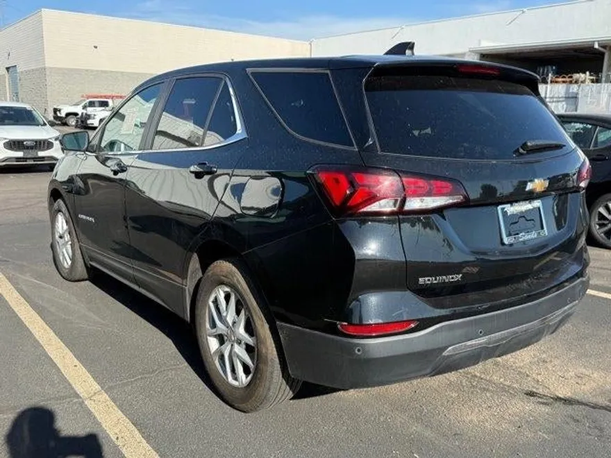 2024 Chevrolet Equinox LT photo 1