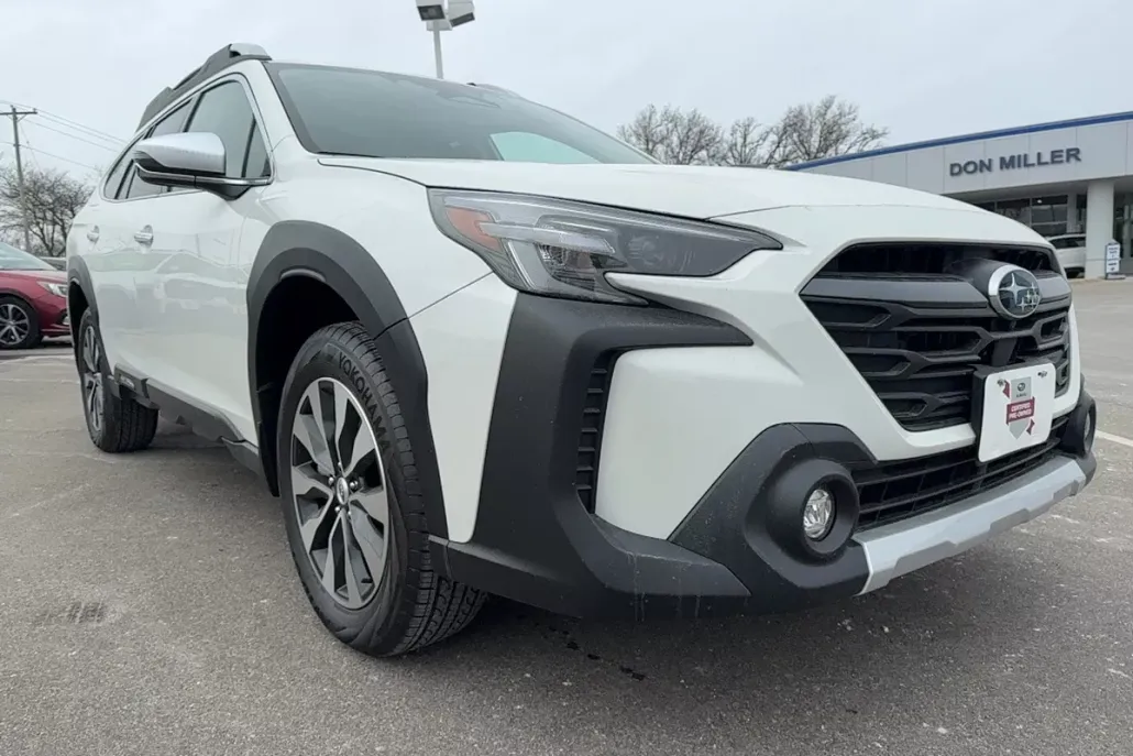 2024 Subaru Outback Touring XT photo 1