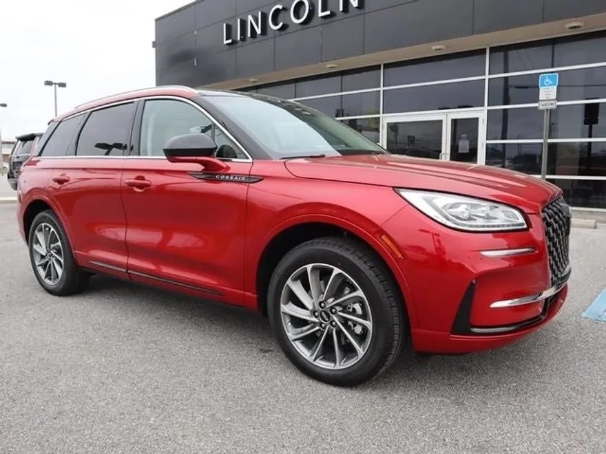 2024 Lincoln Corsair Grand Touring photo 1