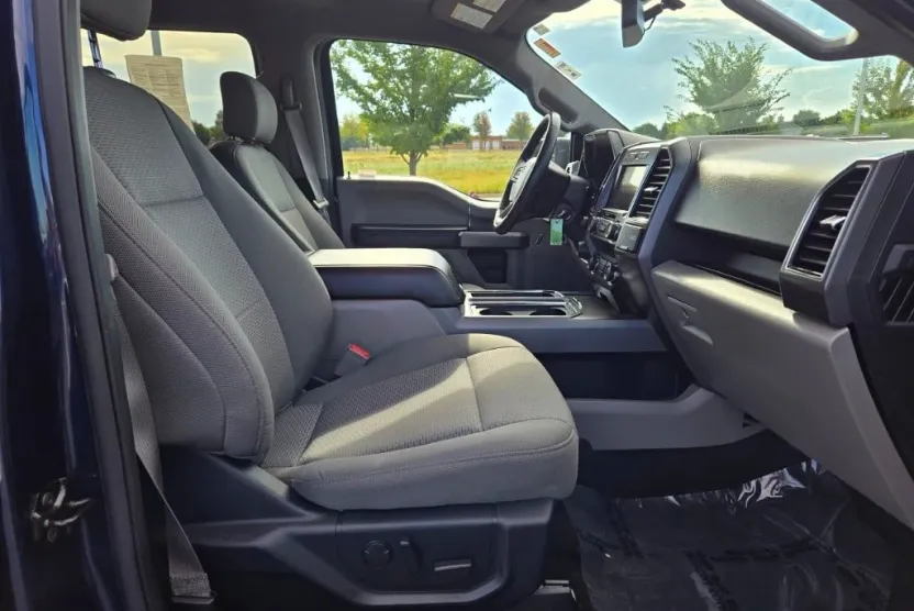 2020 Ford F-150 XLT photo 1