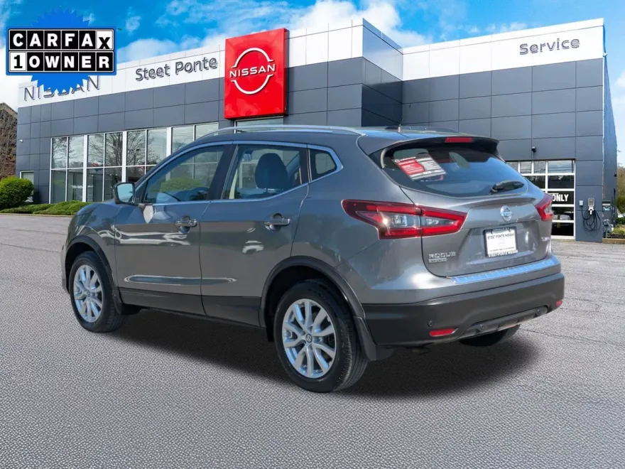 2022 Nissan Rogue Sport SV photo 1