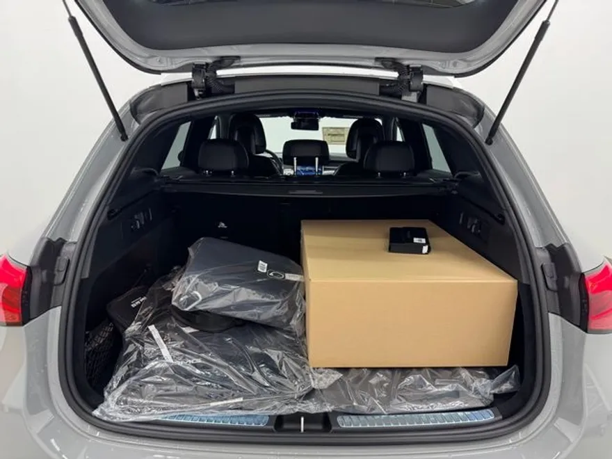 2026 Mercedes Benz GLC 350e 4MATIC photo 1