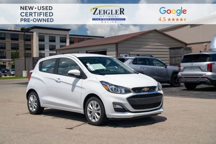 2022 Chevrolet Spark 1LT photo 1
