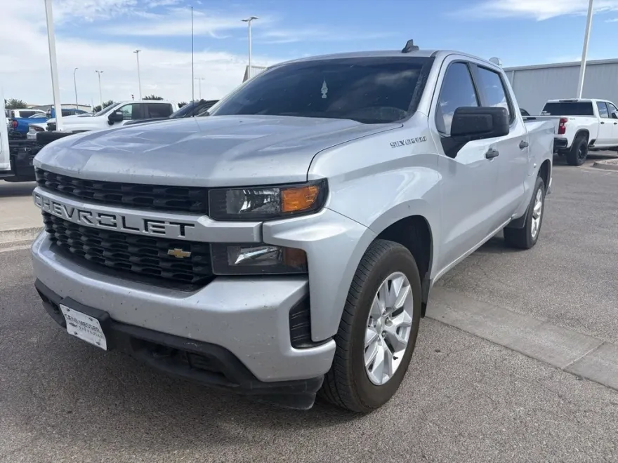 2022 Chevrolet Silverado 1500 Custom photo 1