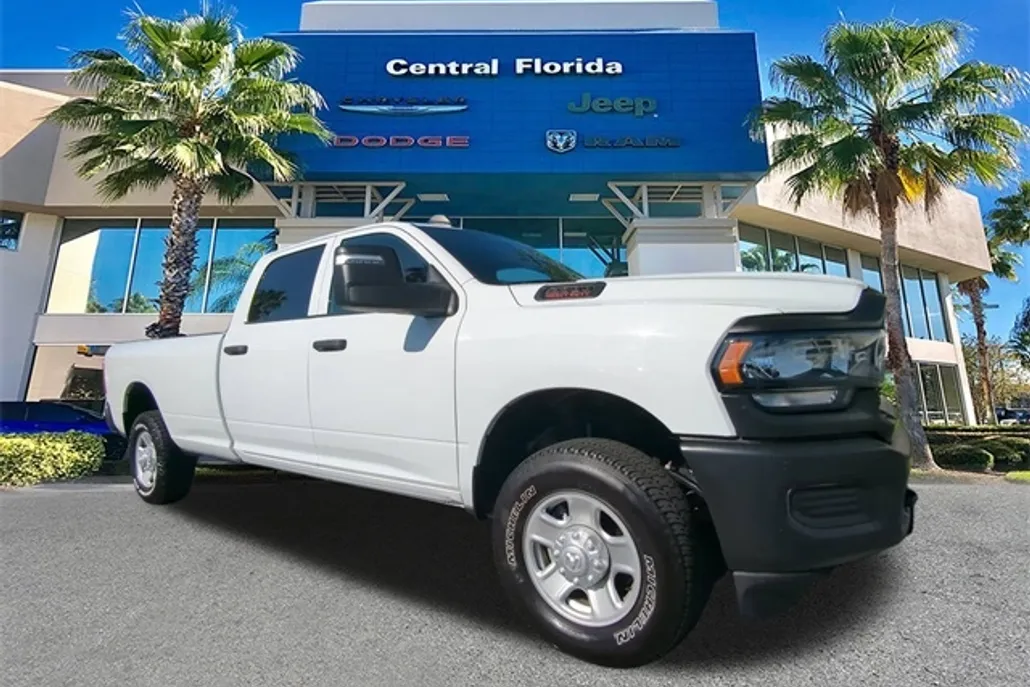 2024 Ram 2500 Tradesman photo 1