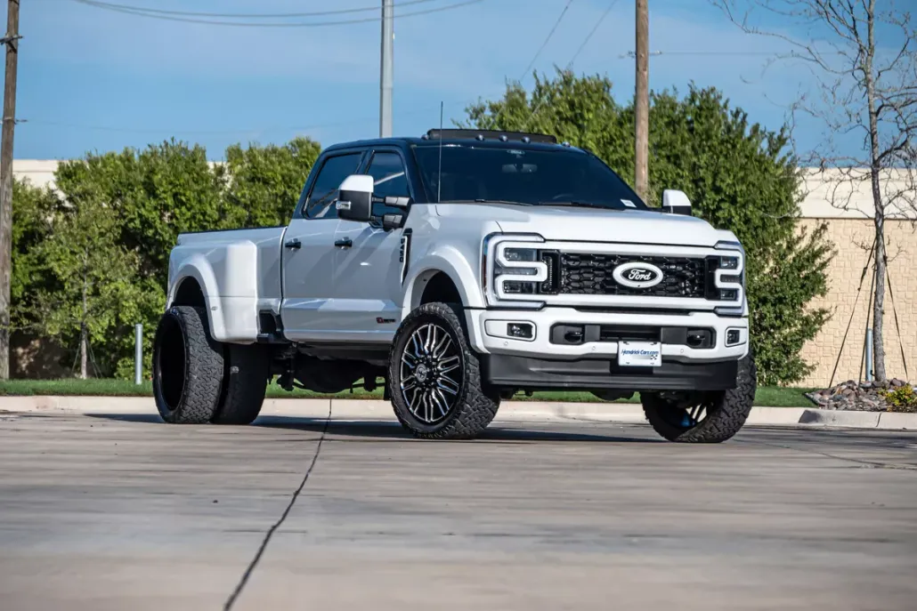 2024 Ford F-450 Platinum photo 1