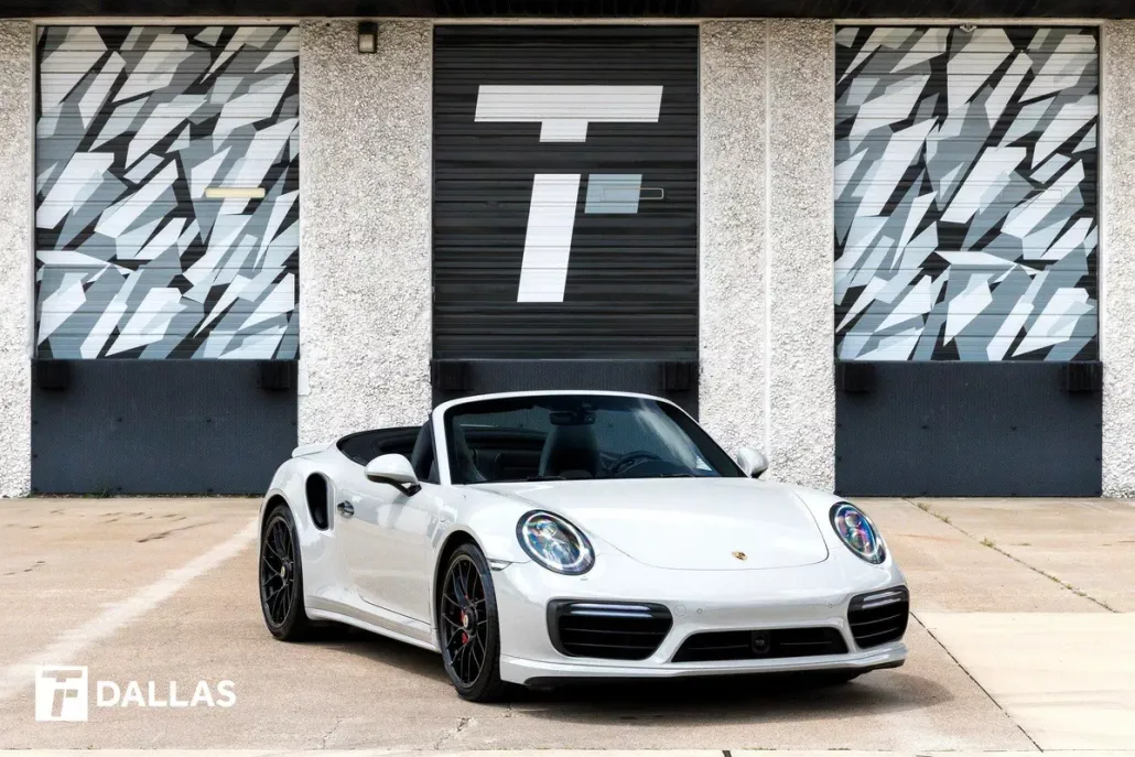 2018 Porsche 911 Turbo photo 1