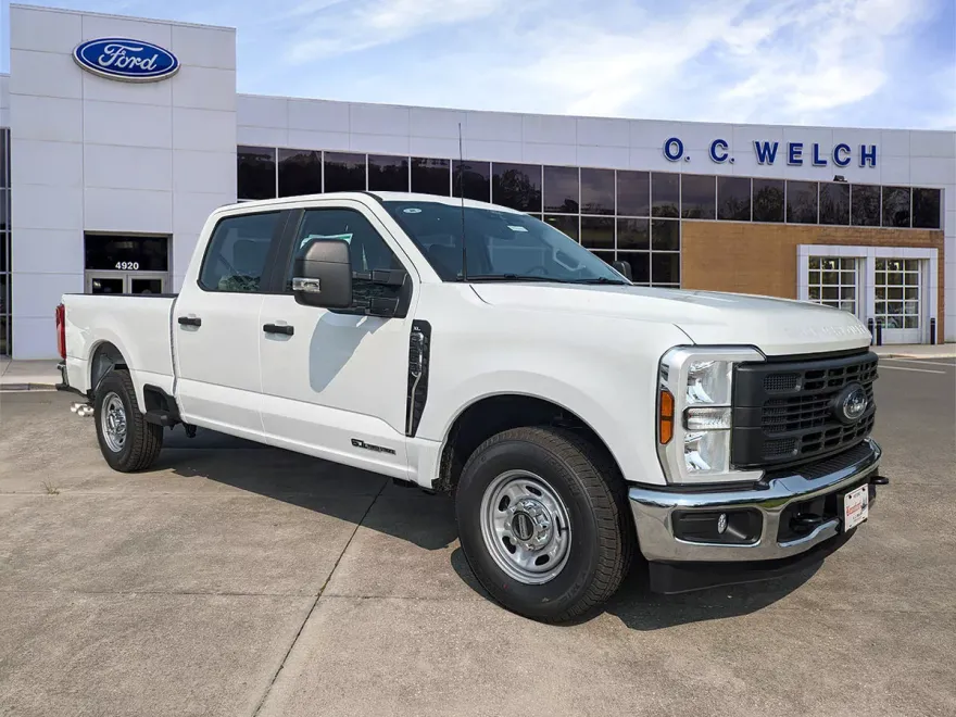 2025 Ford F-250 XL photo 1