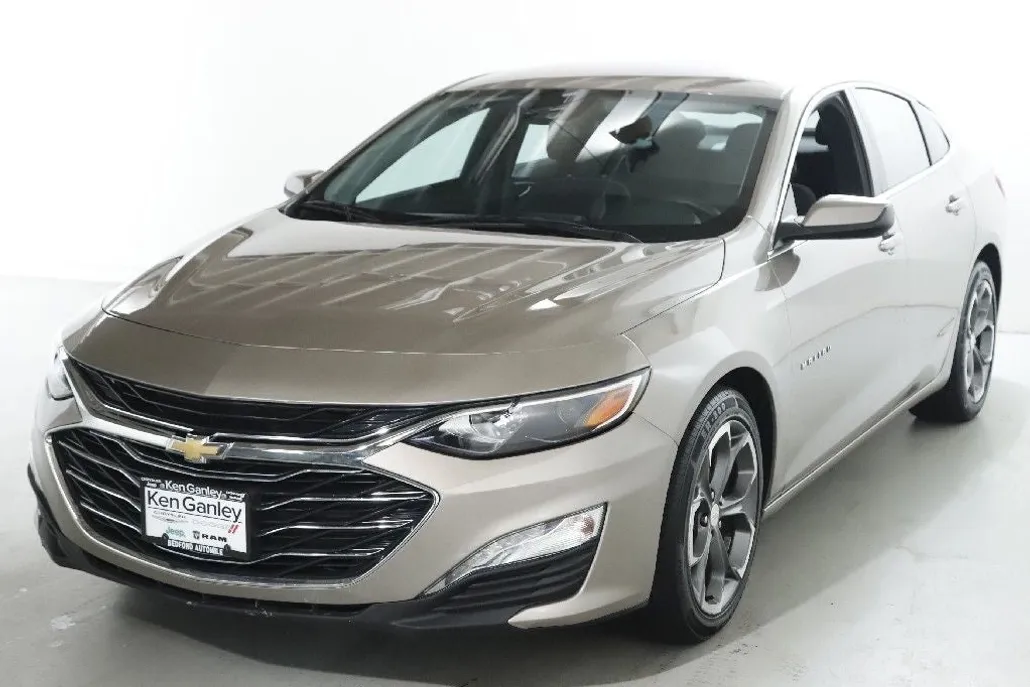 2023 Chevrolet Malibu 1LT photo 1