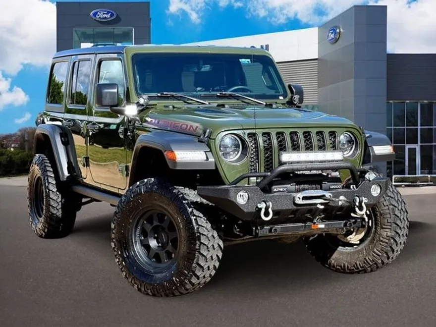 2023 Jeep Wrangler Rubicon photo 1