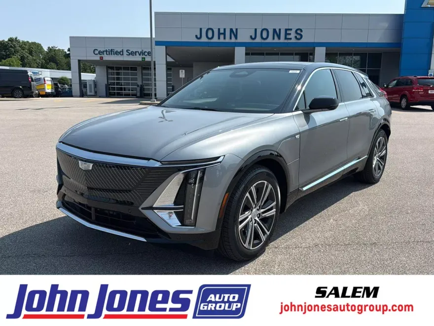 2025 Cadillac Lyriq Luxury photo 1