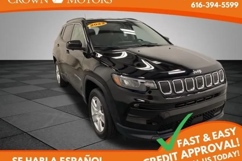 2022 Jeep Compass Latitude photo 1