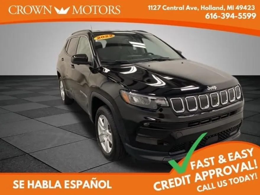 2022 Jeep Compass Latitude photo 1
