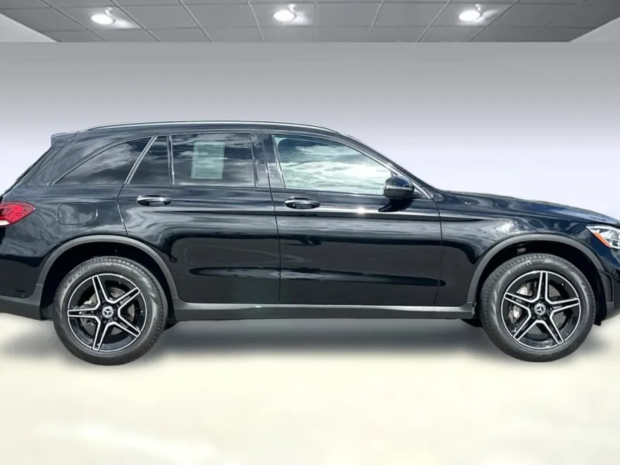 2022 Mercedes Benz GLC 300 4MATIC photo 1