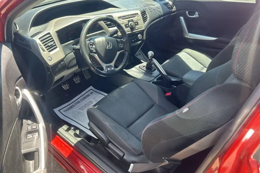 2012 Honda Civic Si photo 1