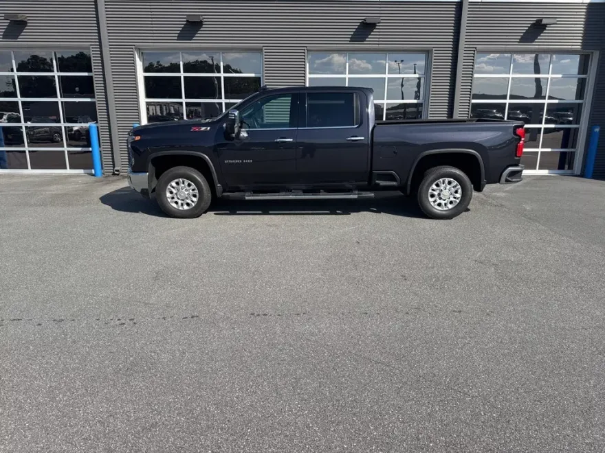 2024 Chevrolet Silverado 2500HD LTZ photo 1