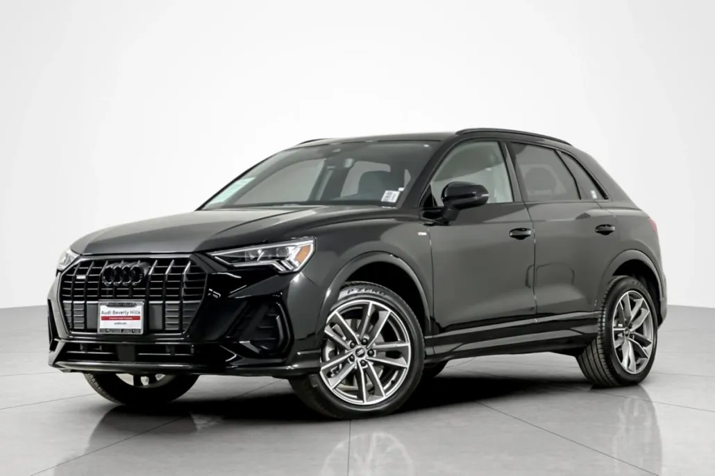2025 Audi Q3 S line Premium 45 TFSI photo 1