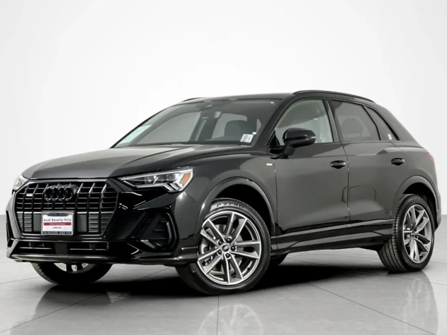 2025 Audi Q3 S line Premium 45 TFSI photo 1
