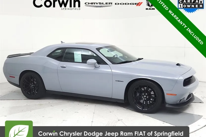 2022 Dodge Challenger R/T photo 1