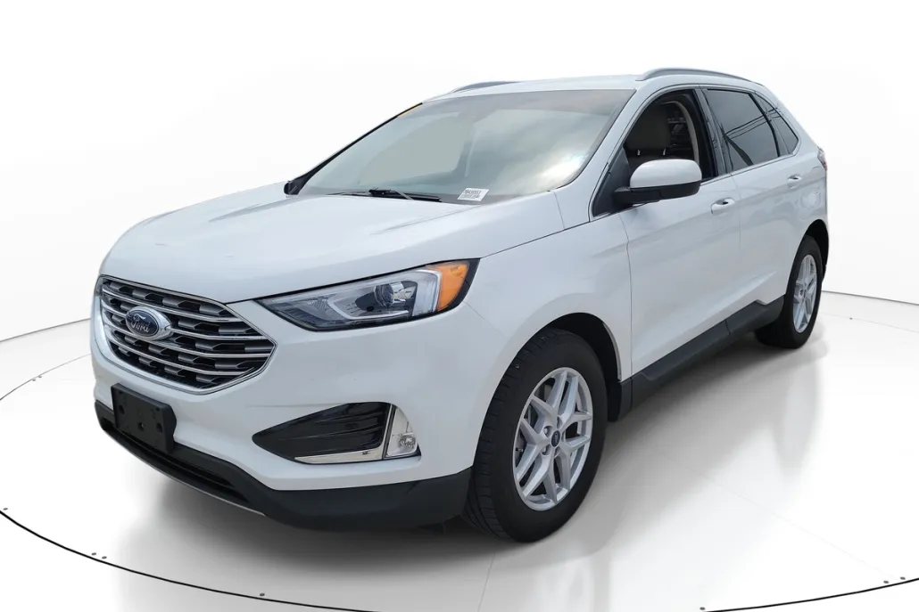2021 Ford Edge SEL photo 1
