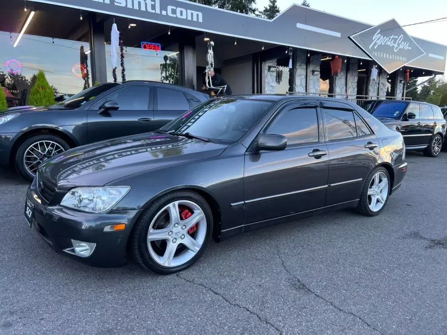 2002 Lexus IS 300 photo 1