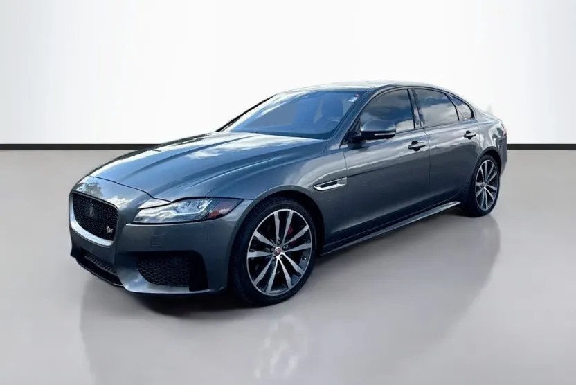 2016 Jaguar XF S photo 1
