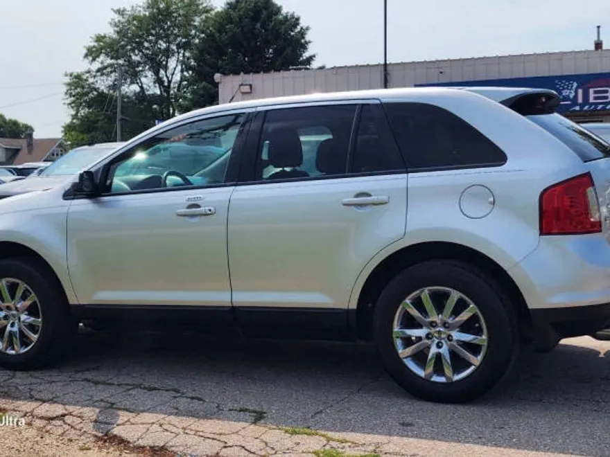 2013 Ford Edge SEL photo 1