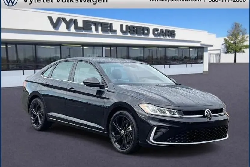 2025 Volkswagen Jetta SE photo 1