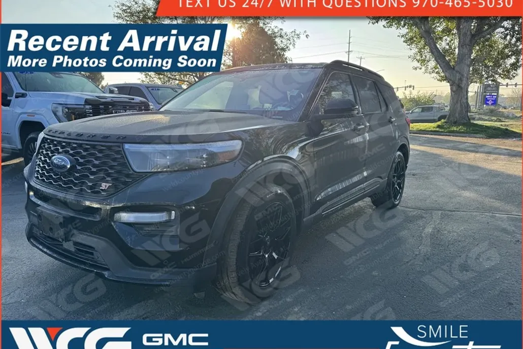 2021 Ford Explorer ST photo 1