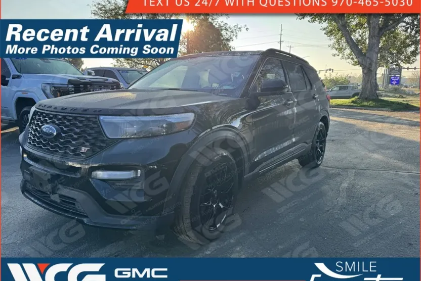 2021 Ford Explorer ST photo 1