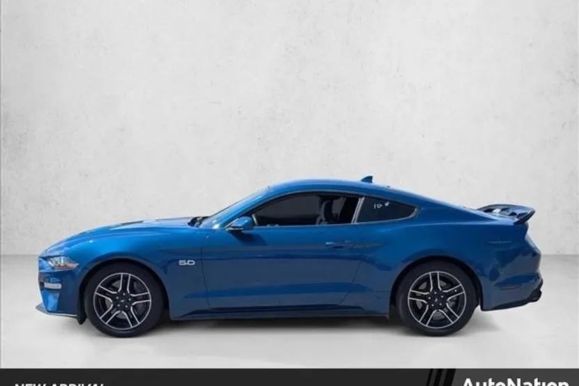 2022 Ford Mustang GT photo 1