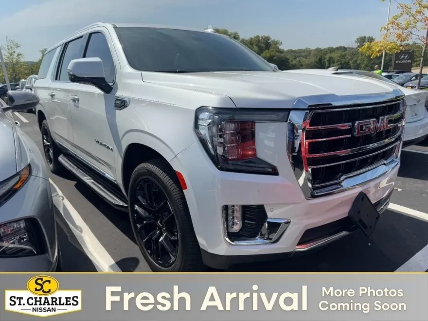 2022 Gmc Yukon XL SLT photo 1