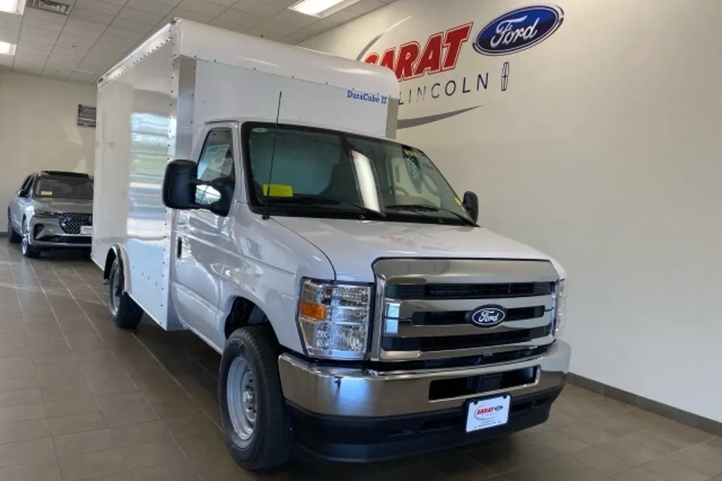 2026 Ford E-350 Base photo 1
