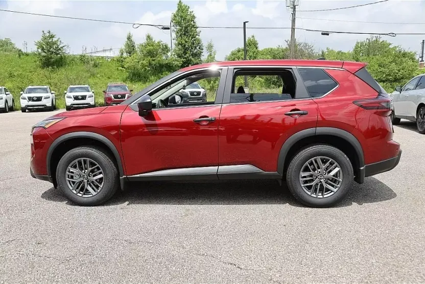 2025 Nissan Rogue S photo 1
